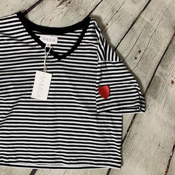 🔮🆕 ISA & ELLA | Striped “Heart on My Sleeve” Cropped Tee Size M - Picture 1 of 3
